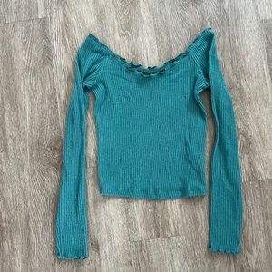 Abercrombie & Fitch Off The Shoulder Crop Top